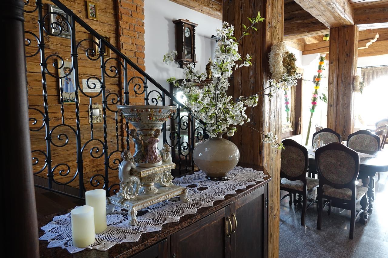 Gosciniec Dworski W Ropie - Pokoje Goscinne Ropa Bagian luar foto